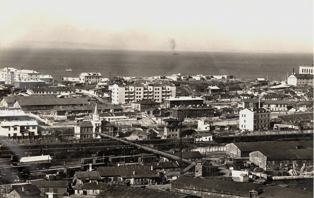ГАПК. Фотофонд, фотоальбом №9. Панорама г. Владивостока, 1959 г.